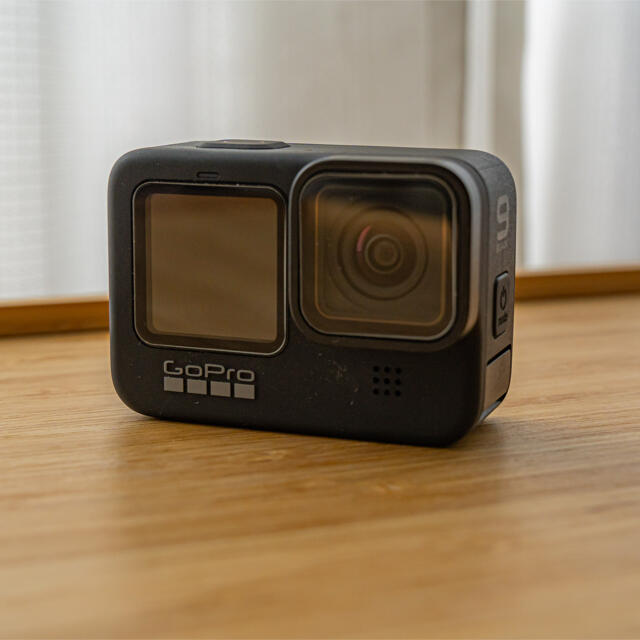 GoPro(ゴープロ)の【美品、使用回数2.3回】GoPro HERO９　すぐに撮影出来るセット スマホ/家電/カメラのカメラ(ビデオカメラ)の商品写真