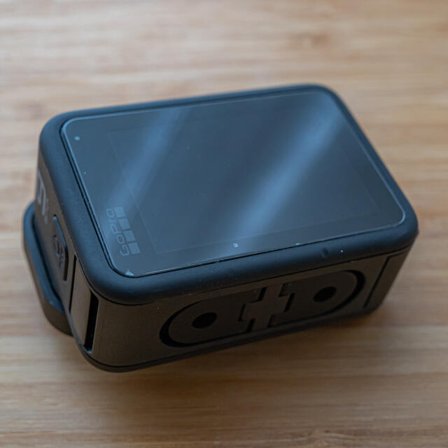 GoPro(ゴープロ)の【美品、使用回数2.3回】GoPro HERO９　すぐに撮影出来るセット スマホ/家電/カメラのカメラ(ビデオカメラ)の商品写真