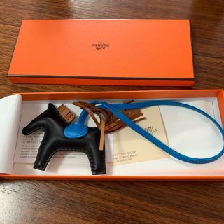 エルメス(Hermes)の新品未使用　黒　エルメス　ロデオ　チャーム　pmサイズ　ブラック　ゴールド　(バッグチャーム)