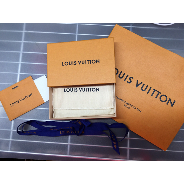 LOUIS VUITTON - [美品] ルイヴィトン 空箱 メッセージカード リボン