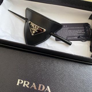 プラダ(PRADA)のprada かんざし　レザークリップ　確実正規品(バレッタ/ヘアクリップ)