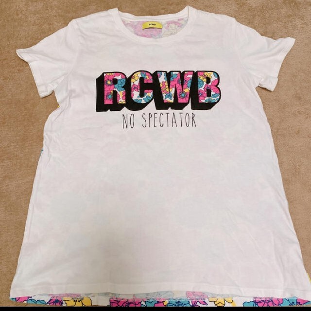 RODEO CROWNS(ロデオクラウンズ)のRODEO CROWNS 花柄ロゴTシャツ レディースのトップス(Tシャツ(半袖/袖なし))の商品写真