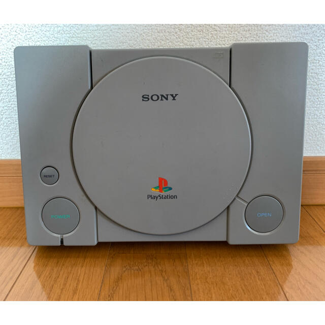 SONY(ソニー)のプレイステーション1・2 エンタメ/ホビーのゲームソフト/ゲーム機本体(家庭用ゲーム機本体)の商品写真