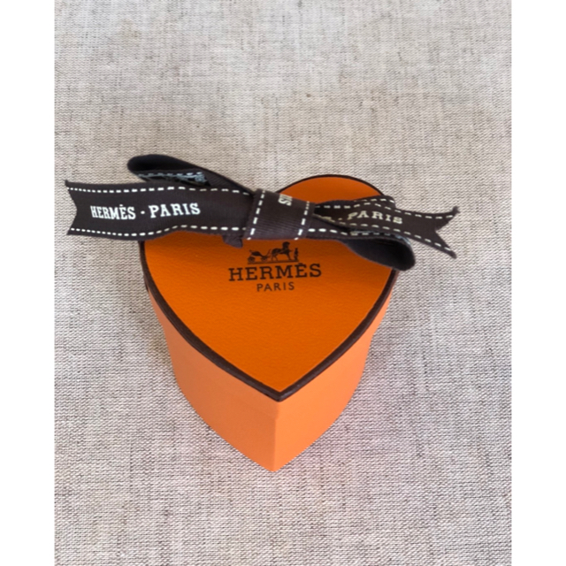 Hermes(エルメス)の《新品・未使用 》HERMES エルメス ツイリー 2021AW ティータイム レディースのファッション小物(バンダナ/スカーフ)の商品写真