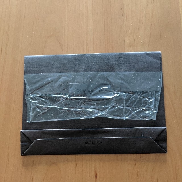 LOUIS VUITTON(ルイヴィトン)のLouis Vuitton　手提げ紙袋20×26×6cm　小袋18×12×3cm レディースのバッグ(ショップ袋)の商品写真