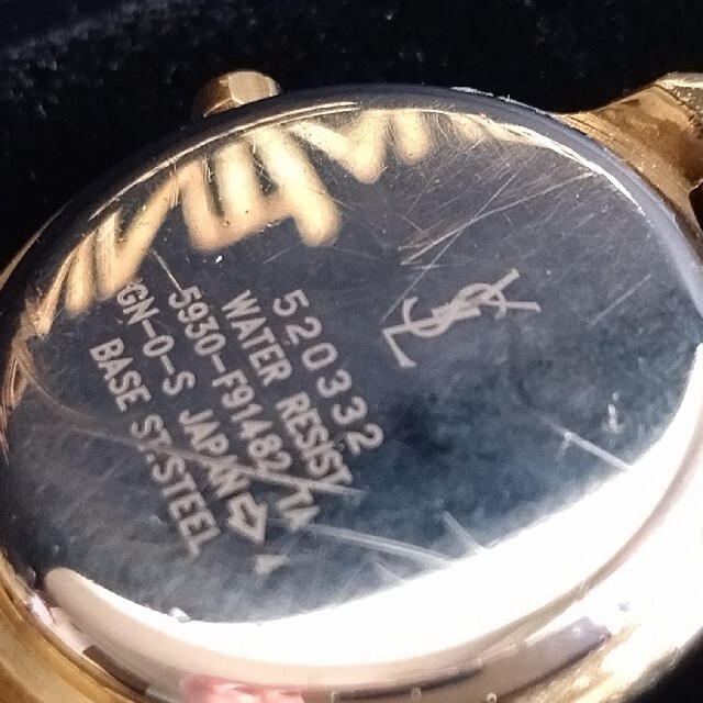 Saint Laurent(サンローラン)のイヴサンローラン　レディース腕時計 レディースのファッション小物(腕時計)の商品写真