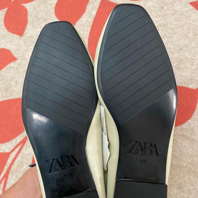 ZARA(ザラ)のZARA  リアルレザーバレリーナシューズ レディースの靴/シューズ(バレエシューズ)の商品写真