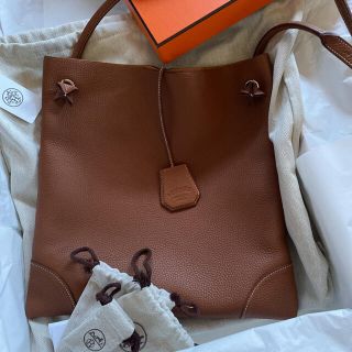 エルメス(Hermes)のエルメス　シルキーシティ　ゴールド(ショルダーバッグ)