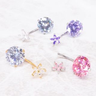 689★ジュエル フラワーモチーフピアス 片耳(ピアス)