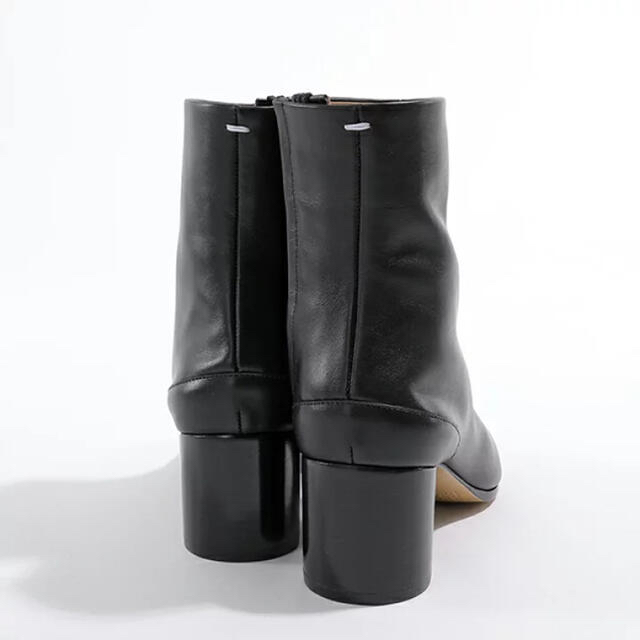 Maison Martin Margiela(マルタンマルジェラ)のMAISON MARGIELA 38 足袋ブーツ 6cmヒール ショートブーツ レディースの靴/シューズ(ブーツ)の商品写真