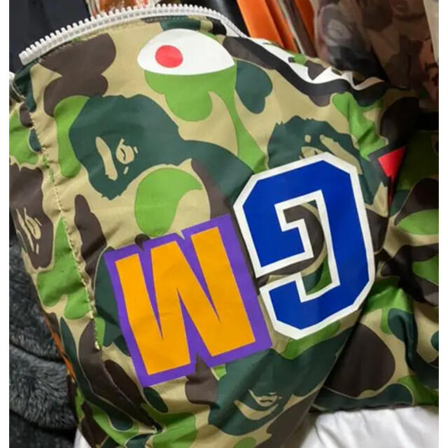 A BATHING APE(アベイシングエイプ)のAPEダウン メンズのジャケット/アウター(ダウンベスト)の商品写真