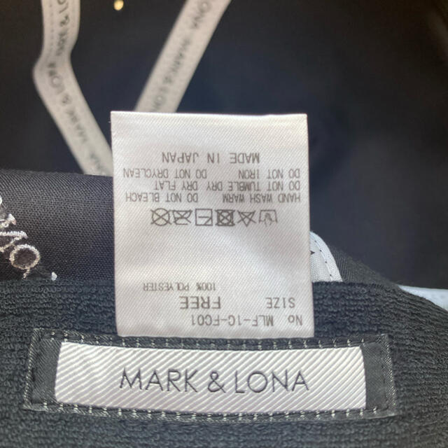 MARK&LONA(マークアンドロナ)のマークアンドロナ　キャップ　新品未使用品　黒 スポーツ/アウトドアのゴルフ(ウエア)の商品写真
