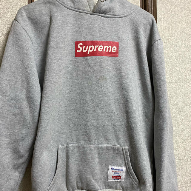 Supreme(シュプリーム)のsupreme Champion パーカー ※最終値下げ メンズのトップス(パーカー)の商品写真