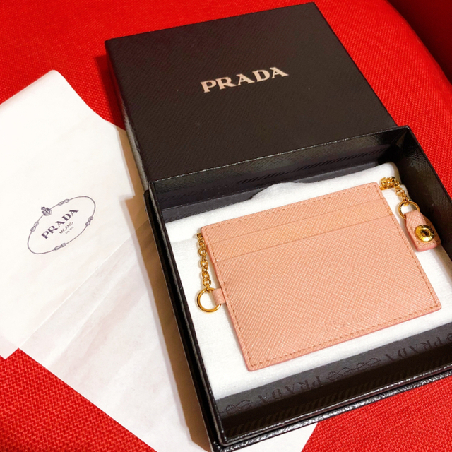 PRADA(プラダ)のPRADA プラダ　カードケース　定期入れ　パスケース　ピンク　ゴールド レディースのファッション小物(名刺入れ/定期入れ)の商品写真
