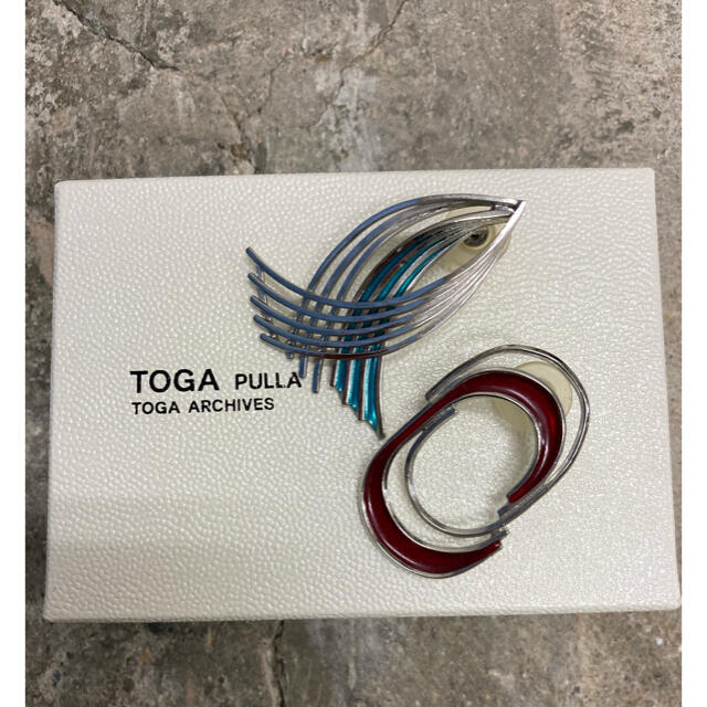 TOGA(トーガ)のTOGA PULLA ピアス　アーチ型 レディースのアクセサリー(ピアス)の商品写真