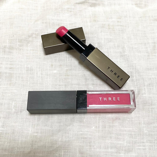 THREE(スリー)のTHREE ベルベットラストリップスティック02 エピックミニダッシュ04 コスメ/美容のベースメイク/化粧品(口紅)の商品写真