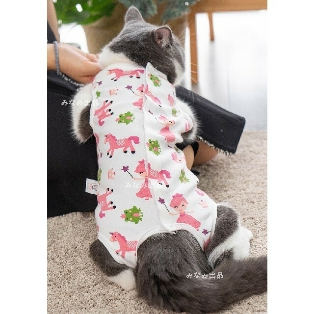 エリザベスウェア 術後服 カラー 猫 犬 オスメス　去勢 避妊 ユニコーンm その他のペット用品(犬)の商品写真