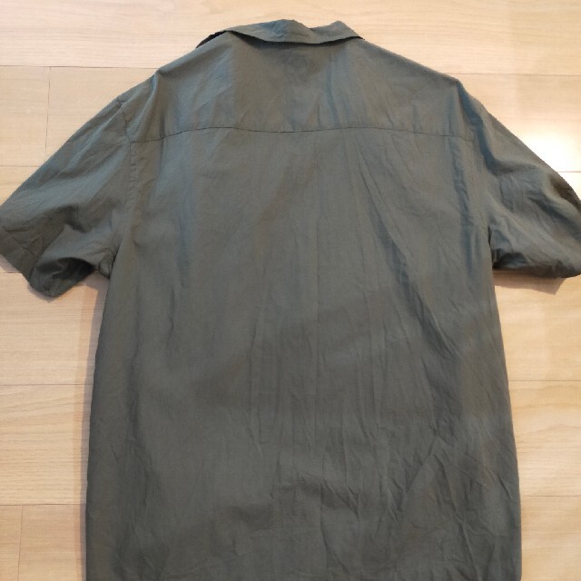 H&M(エイチアンドエム)のエイチアンドエム　カラーシャツ メンズのトップス(シャツ)の商品写真