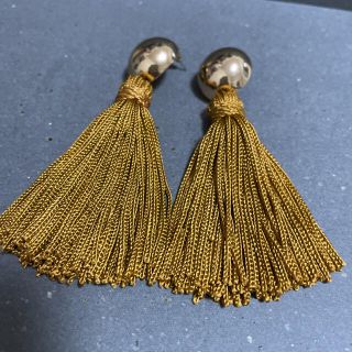 エイチアンドエム(H&M)のフリンジピアス(ピアス)