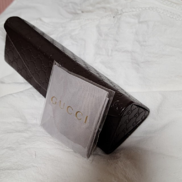 Gucci(グッチ)のGUCCI☆メガネケース(非売品) レディースのファッション小物(サングラス/メガネ)の商品写真