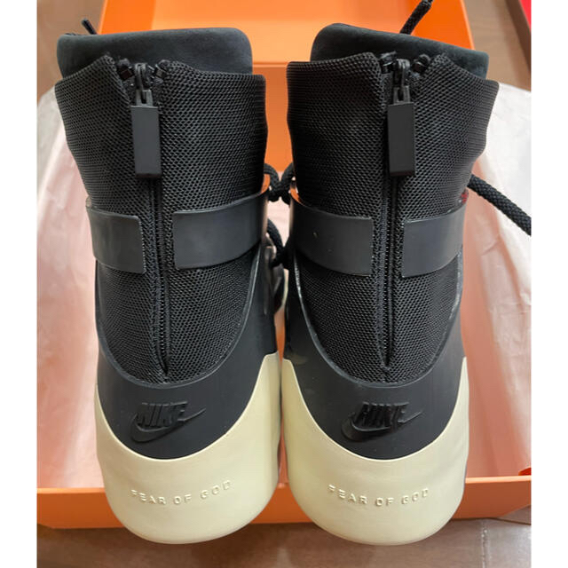 NIKE(ナイキ)のNIKE AIR FEAR OF GOD 1 BLACK US9 メンズの靴/シューズ(スニーカー)の商品写真