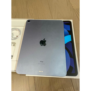 アイパッド(iPad)のiPad Air4 超美品 スカイブルー 64GB WiFiモデル　カバー付き(タブレット)