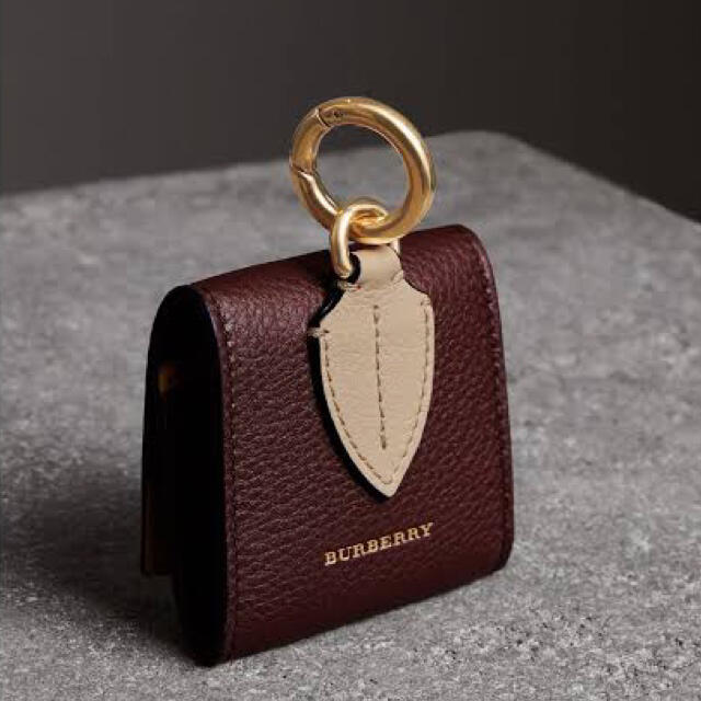 BURBERRY(バーバリー)の【新品】BURBERRY スクエア コインケース バッグチャーム バーガンディー レディースのファッション小物(コインケース)の商品写真