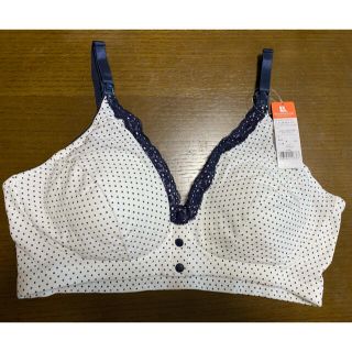 マタニティ　授乳ブラ　前開き　大きいサイズ　送料込　定価の半額以下(マタニティ下着)