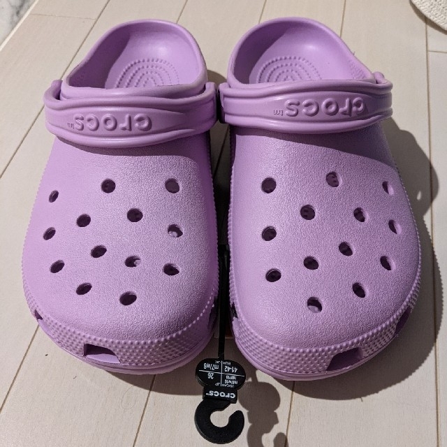 CROSS(クロス)の★お値下げ中★CROCS クロックス　クラシック　オーキッド レディースの靴/シューズ(サンダル)の商品写真