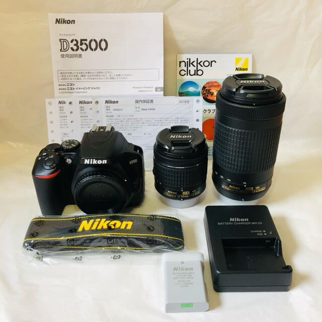 ニコン【超美品】Nikonデジタル一眼レフカメラ ダブルズームキット D3500WZ