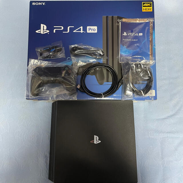 PS4 Pro ジェット・ブラック 1TB & ソフト3本付き