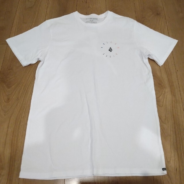 volcom(ボルコム)のvolcom apac  bird tシャツ XL(Lサイズ相当)　ボルコム メンズのトップス(Tシャツ/カットソー(半袖/袖なし))の商品写真