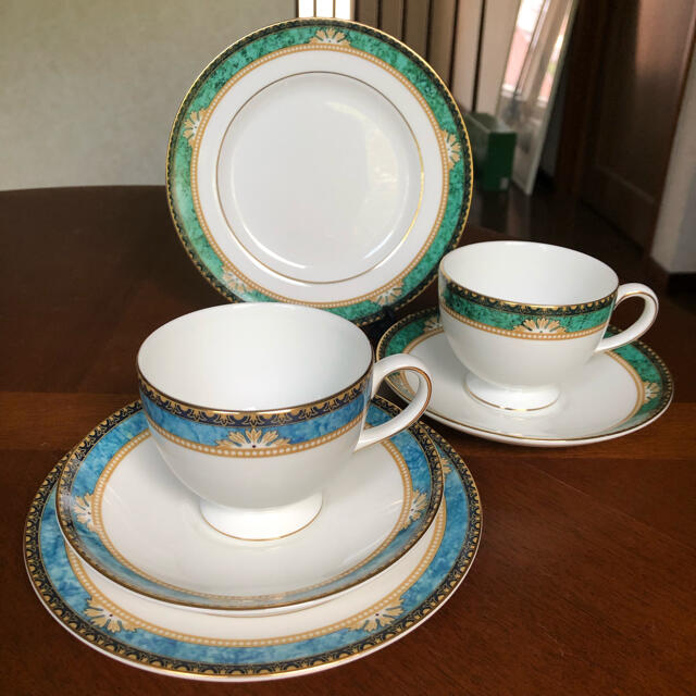 WEDGWOOD(ウェッジウッド)の【レア美品】ウェッジウッド★カーゾン＆ランボーン★トリオ　ペア インテリア/住まい/日用品のキッチン/食器(食器)の商品写真