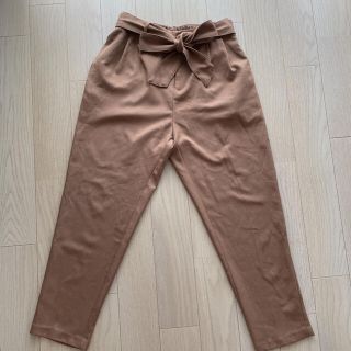 イング(INGNI)の★イング★テーパードパンツ　美品(カジュアルパンツ)