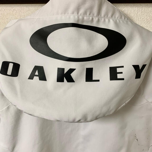 Oakley(オークリー)のOAKLEY フルジップパーカー スポーツ/アウトドアのトレーニング/エクササイズ(トレーニング用品)の商品写真