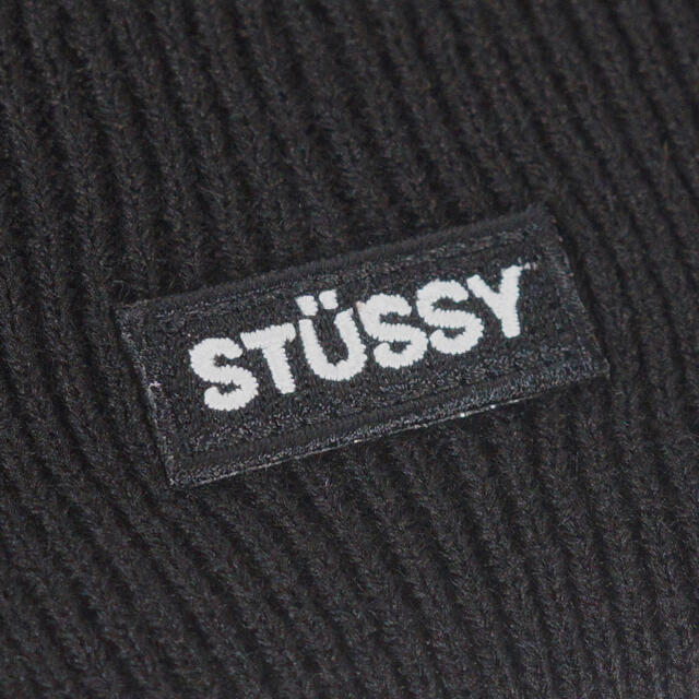 STUSSY(ステューシー)の◆日本未発売◆STUSSY  ロゴパッチ　カフ　ビーニー/ニットキャップ メンズの帽子(ニット帽/ビーニー)の商品写真