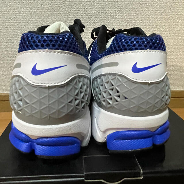 NIKE(ナイキ)のNIKE ZOOM VOMERO 5 SE ナイキ ズーム ボメロ 5 28.0 メンズの靴/シューズ(スニーカー)の商品写真