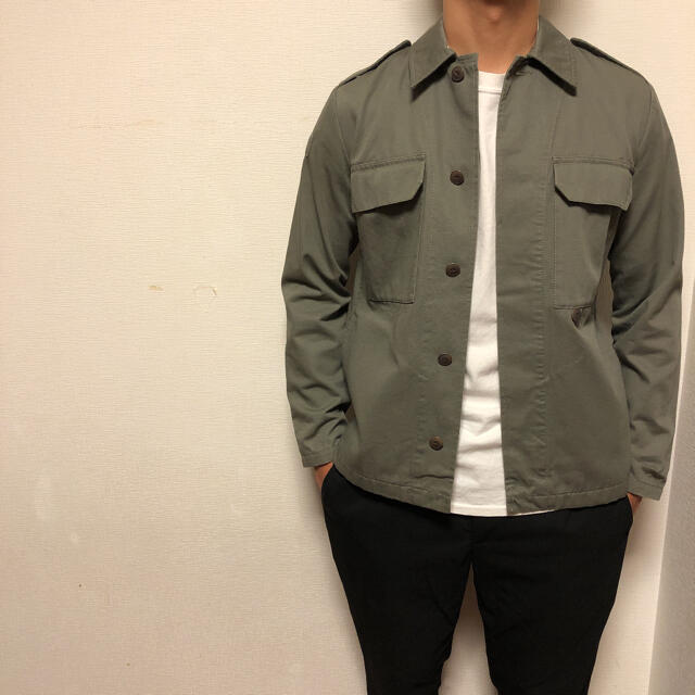 A.P.C(アーペーセー)のA.P.C. 新品ミリタリージャケット VESTE ARMY DUKE 16E メンズのジャケット/アウター(ミリタリージャケット)の商品写真