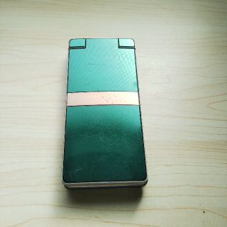 エーユー(au)の【simロック未解除】au AQUOS SHF33 Android グリーン(携帯電話本体)