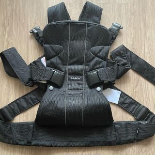 ベビービョルン(BABYBJORN)の《美品》抱っこ紐　ベビービョルンONE(抱っこひも/おんぶひも)