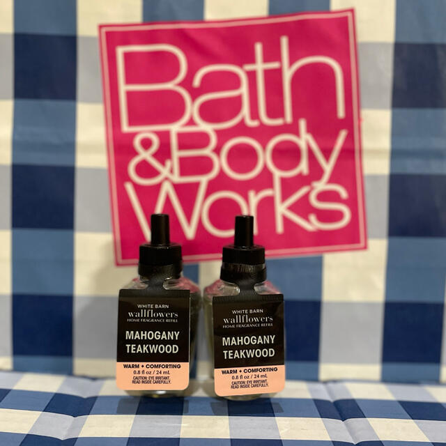 Bath & Body Works(バスアンドボディーワークス)のバスアンドボディワークス　ウォールフラワー　マホガニーチークウッド２本セット コスメ/美容のリラクゼーション(アロマオイル)の商品写真