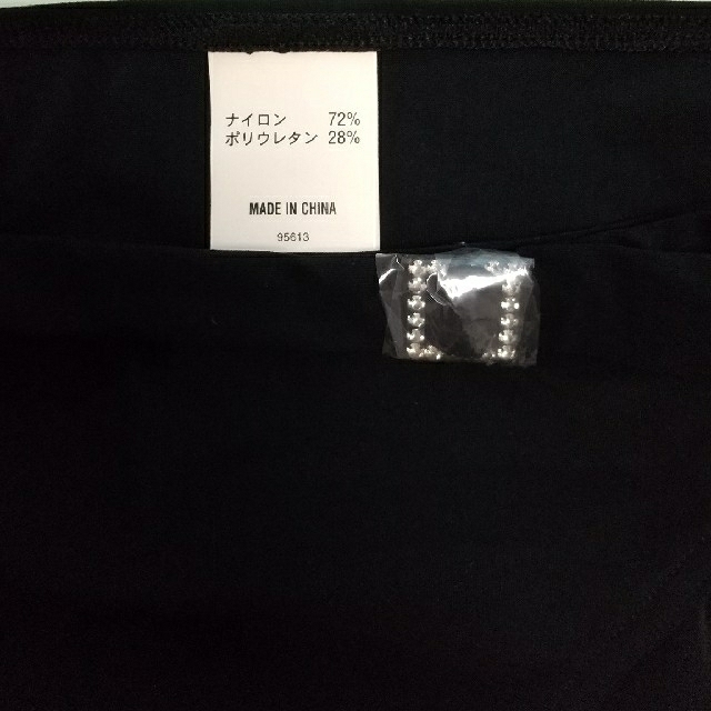 PEACH JOHN(ピーチジョン)のichiro様専用 ラインストーン留め具付き黒ビキニパンツ レディースの水着/浴衣(水着)の商品写真