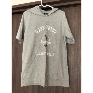 アールニューボールド(R.NEWBOLD)の《美品》R.newbold のフード付き半袖パーカー(Tシャツ/カットソー(半袖/袖なし))