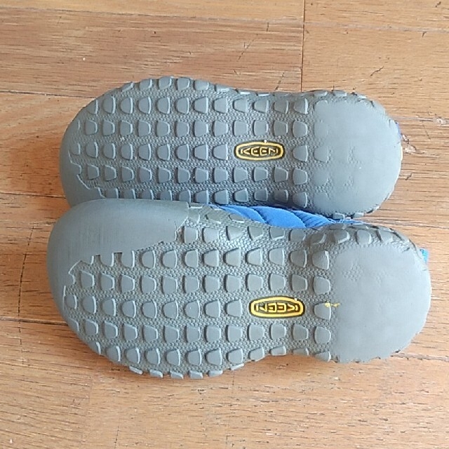 KEEN(キーン)のKEEN  ハウザー 17ｾﾝﾁ キッズ/ベビー/マタニティのベビー靴/シューズ(~14cm)(スリッポン)の商品写真