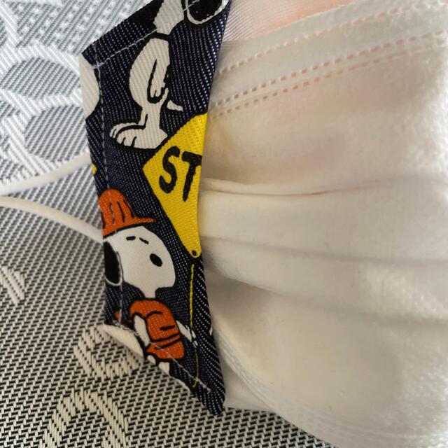 SNOOPY(スヌーピー)のハンドメイド♡スヌーピー不織布マスクカバー大臣風 ハンドメイドのファッション小物(その他)の商品写真