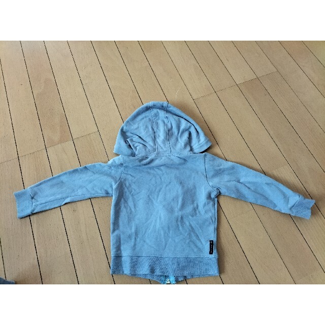 ARMANI JUNIOR(アルマーニ ジュニア)のアルマーニジュニア2A９４センチ キッズ/ベビー/マタニティのキッズ服男の子用(90cm~)(Tシャツ/カットソー)の商品写真