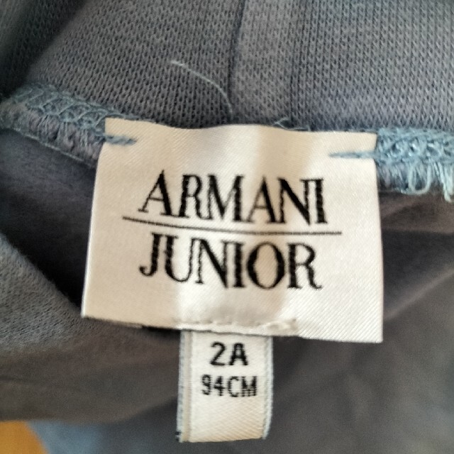 ARMANI JUNIOR(アルマーニ ジュニア)のアルマーニジュニア2A９４センチ キッズ/ベビー/マタニティのキッズ服男の子用(90cm~)(Tシャツ/カットソー)の商品写真