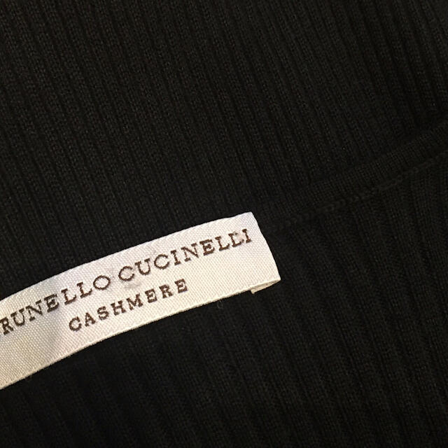 BRUNELLO CUCINELLI(ブルネロクチネリ)のブルネロクチネリ シルクカシミヤ 半袖 ニット トップス ブラック レディースのトップス(ニット/セーター)の商品写真