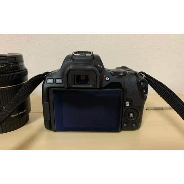 Canon(キヤノン)のcanon eos kiss x10 スマホ/家電/カメラのカメラ(デジタル一眼)の商品写真