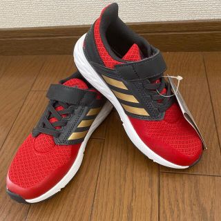 アディダス(adidas)の【新品未使用】adidas スニーカー kids 19cm(スニーカー)